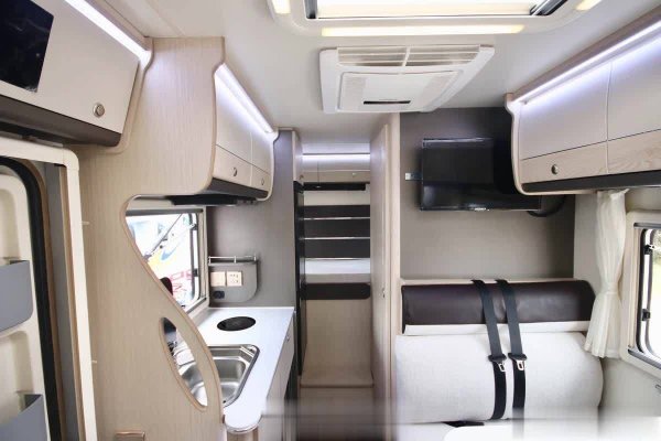 启泰网 房车生活真有那么美好？背后隐藏这些真相